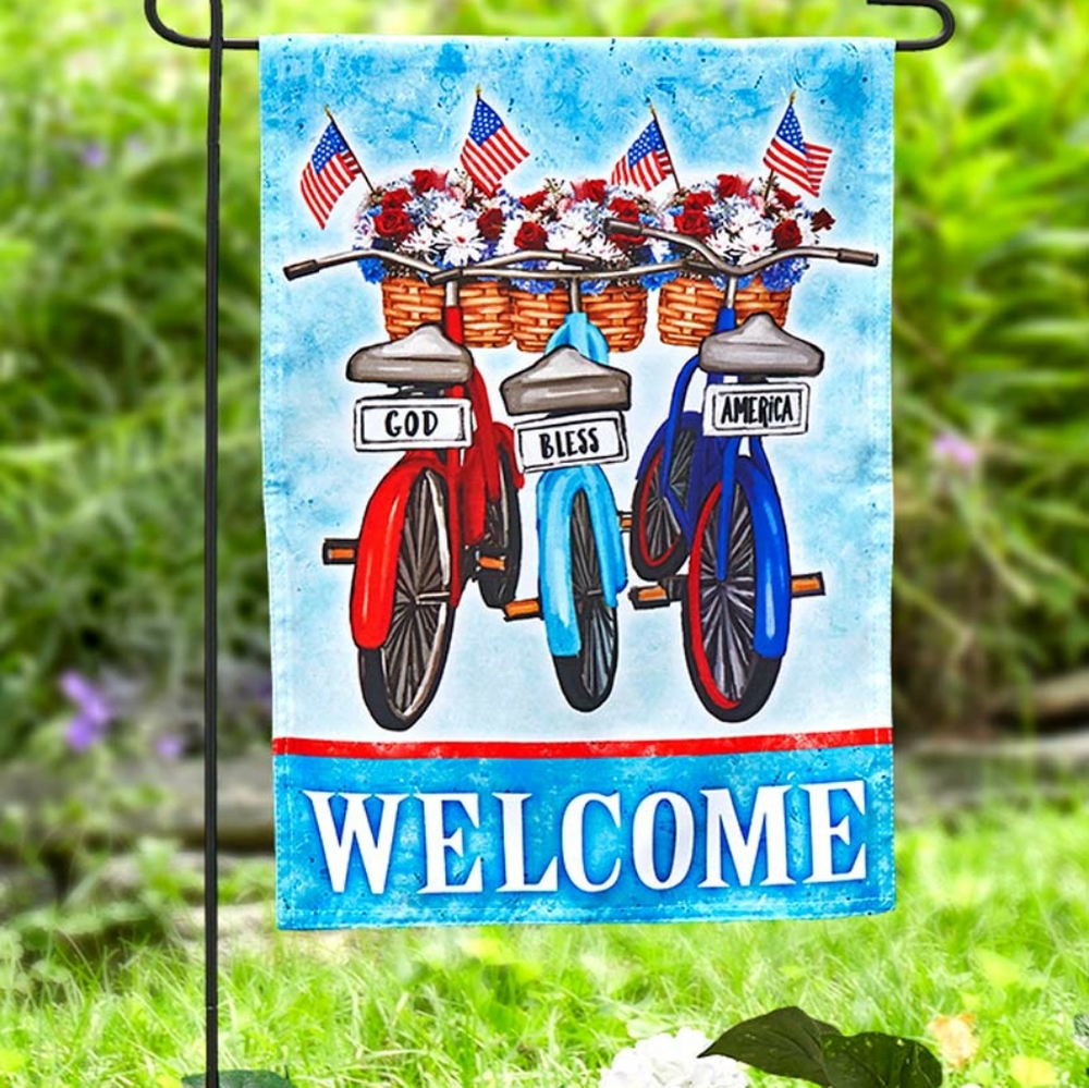 🟣 Garden flag